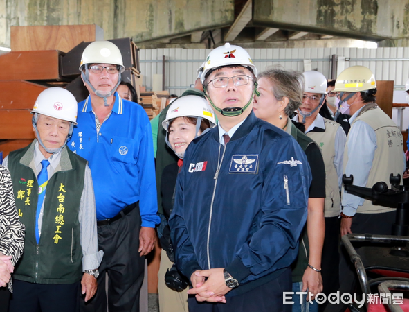 ▲台南市政府勞工局推動「做工行善團」邁入第13年，持續協助弱勢家庭修繕家園。（記者林東良翻攝，下同）