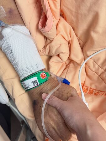 ▲李燕透露父親過世。（圖／翻攝自Facebook／李小燕正面思考團）