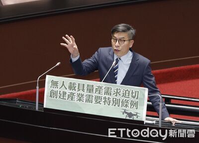 爆無人機條例今出委、8/28三讀 鍾佳濱:我聽到傅崐萁這樣跟AIT說