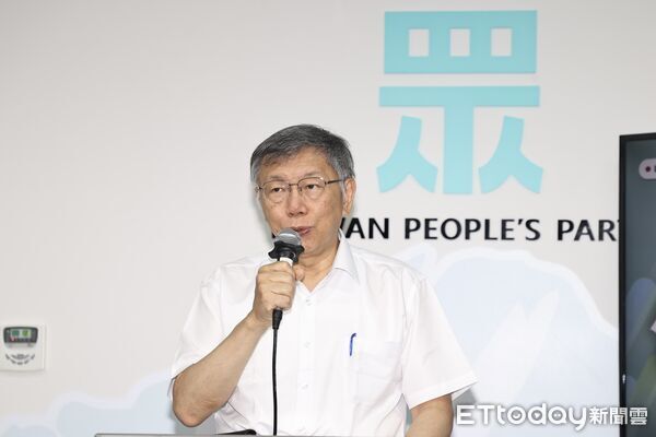▲▼ 竹北邱臣遠幸福真永遠！台灣民眾黨徵召邱臣遠參選竹北市長,柯文哲     。（圖／記者徐文彬攝）
