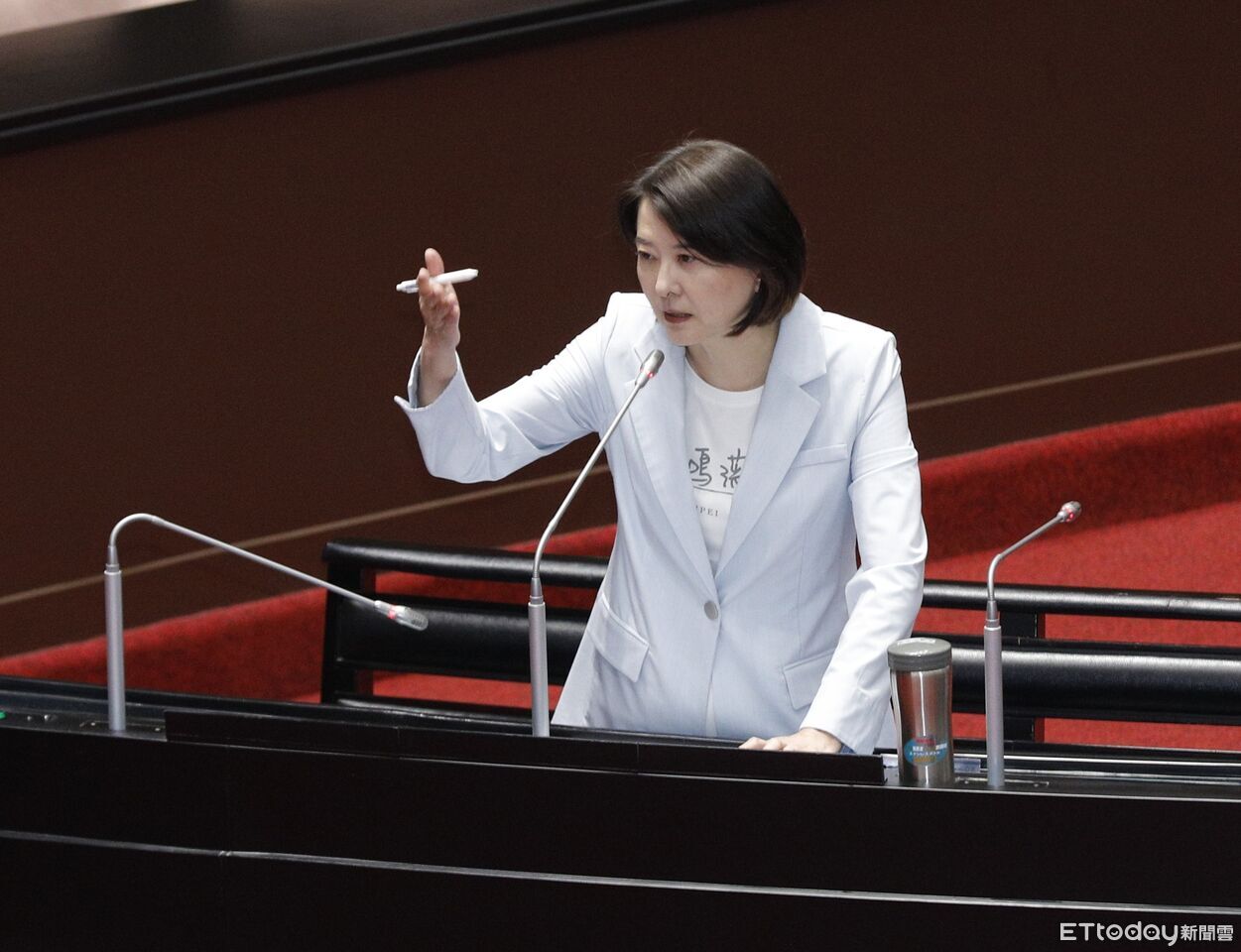 高金素梅涉貪!綠質疑延會成保護傘 王鴻薇反嗆:誰給吳乃仁保護傘