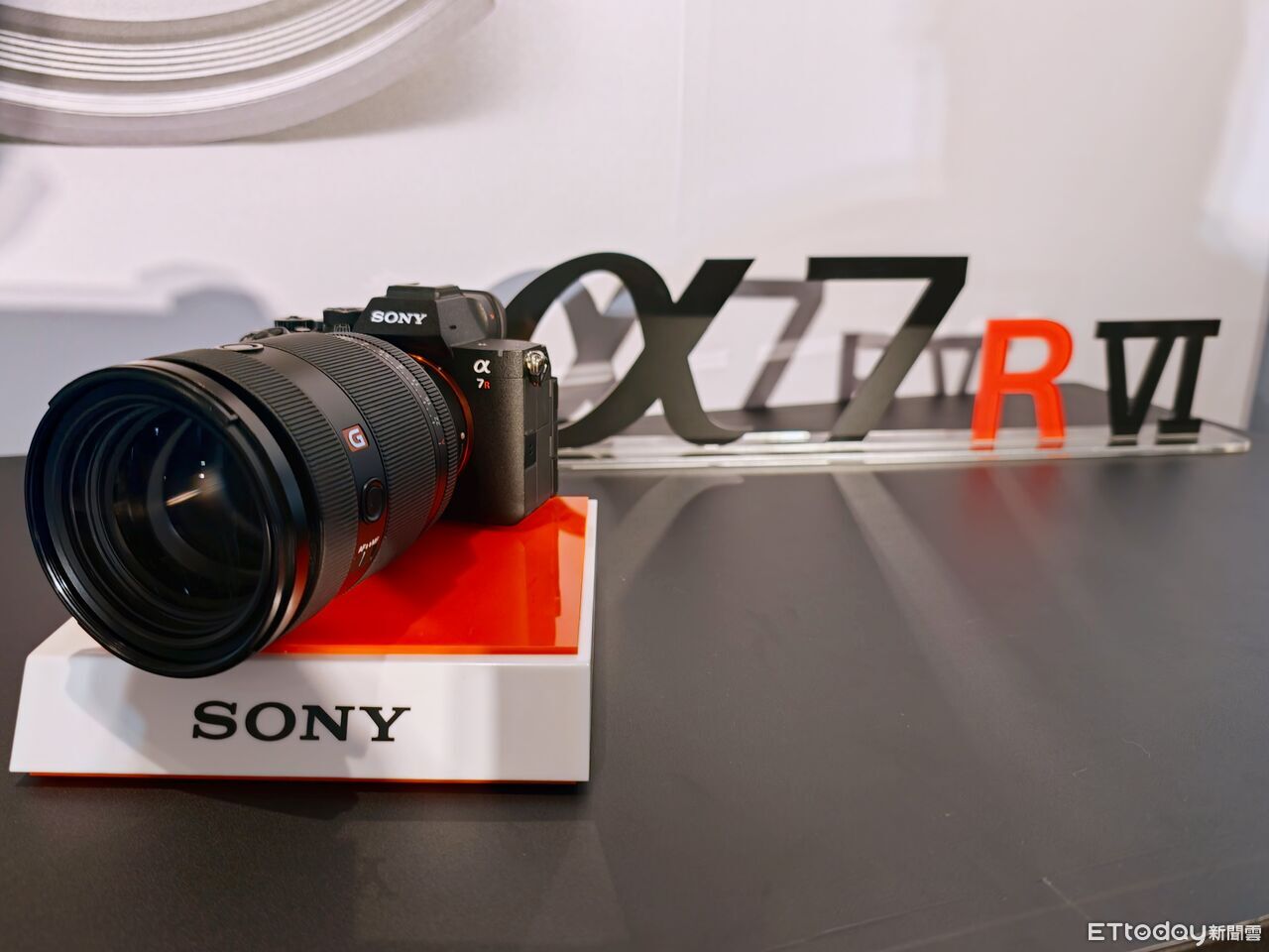 ▲▼     SONY  Alpha 7 R VI       。（圖／記者蘇晟彥攝）