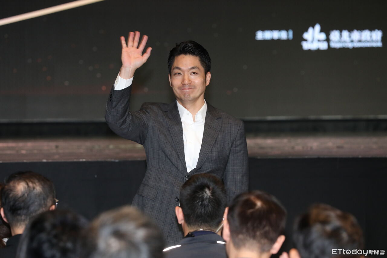 分析/綠派「下駟」沈伯洋纏鬥蔣萬安 北市府、藍議員前線迎戰