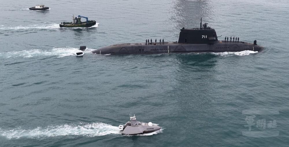 台船:潛艦為不對稱作戰關鍵裝備 阻敵航母入東部海域