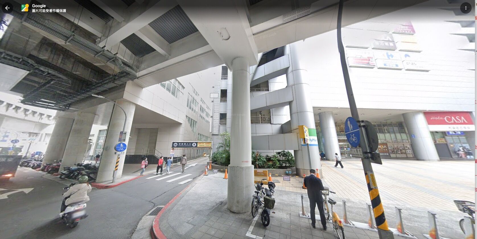 ▲▼南山威力購物廣場旁就是捷運站。（圖／翻攝Google Map）