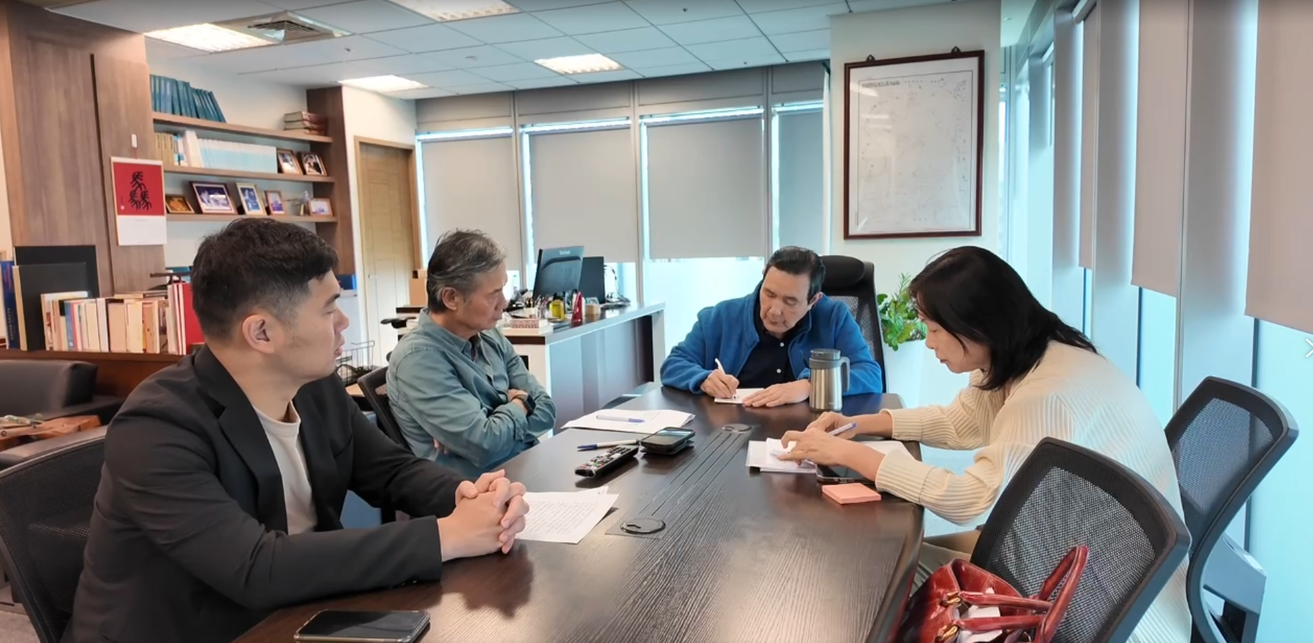 ▲▼馬英九露臉駁斥失智傳聞。（圖／馬英九基金會提供）