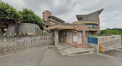 北市永春高中學生「蛋洗學務處」　抗議學校消極怠惰
