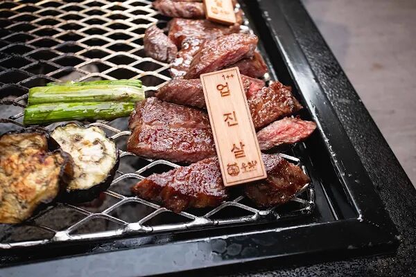 ▲▼弘大牛火 우화 (Woo Hwa) 。（圖／美熊很愛吃授權提供）