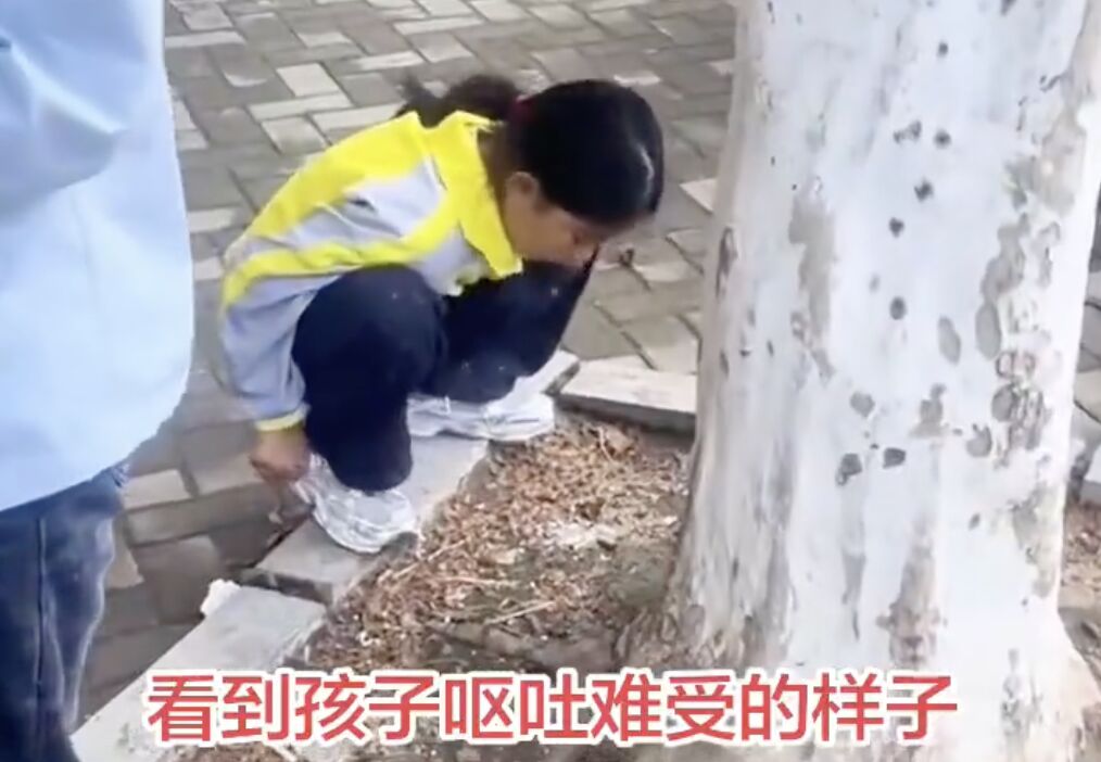 開封尉氏縣大批居民上吐下瀉就醫 民眾開水龍頭「黃澄澄怪水」流出