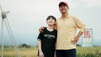 張翰舉家移居台東「載牛糞做堆肥」！演農夫零違和　導演驚嘆：像在變魔術