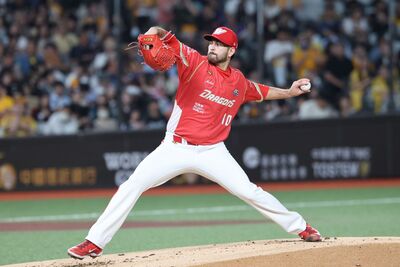 李振昌9局關門失守!拿莫.伊漾代打逆轉砲 「天空龍」7比2火烤兄弟