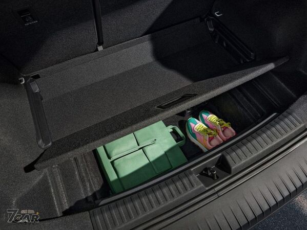 全新入門純電休旅，續航力可達 440 公里　全新 &Scaron;koda Epiq 正式亮相