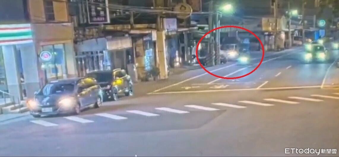 撞擊畫面曝!彰化貨車駕駛疑毒駕失控 直衝火鍋店一家三口釀2死