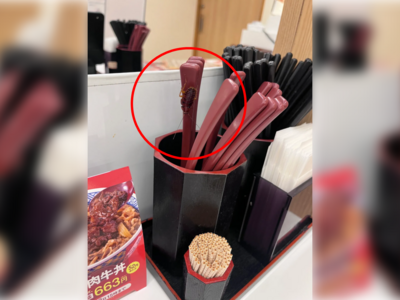 日本吉野家「大蟑螂在湯匙上爬行」！　超噁照片曝光