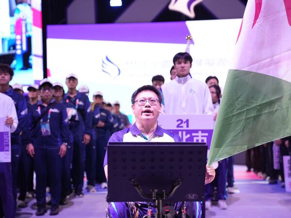 ▲運動部長李洋出席115年全國身心障礙國民運動會、射擊國手林威佑代表運動員宣誓、帕拉羽球國手吳于嫣及教練鄭竣逸擔任大會聖火火炬手。（圖／運動部提供）