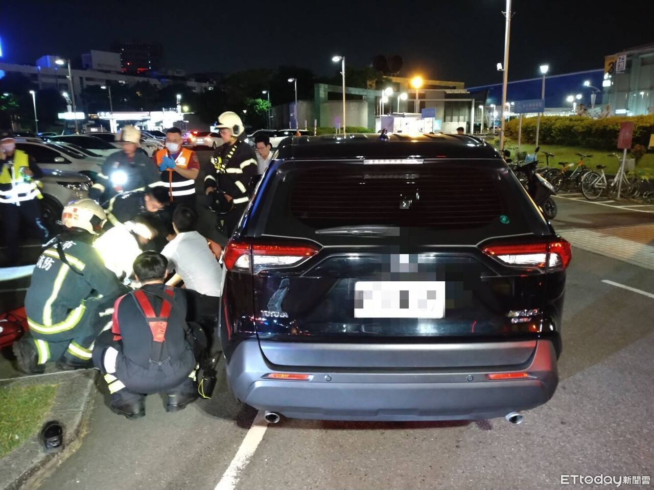 快訊/松山機場驚傳事故! 1人遭壓車底無呼吸心跳