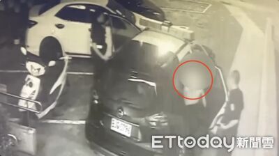 高雄短褲人妻遭偷拍！色狼從漢神巨蛋跟到夜市　夫火大報警