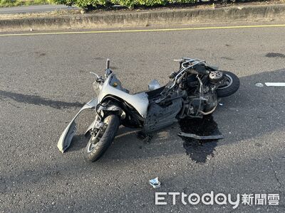 恐怖撞擊畫面曝!高雄騎士穿越路口「遭撞飛斷腿」滿地鮮血
