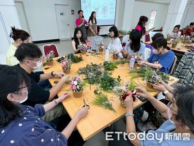 成功青商百人插花公益活動 以花語推廣性別平等