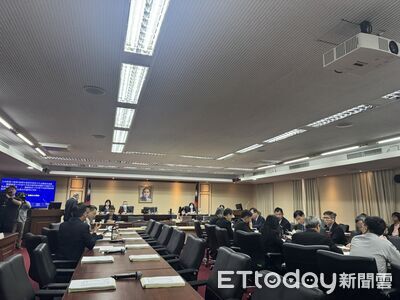 立委、交通部長「卡在高鐵上」　立院交委會開議延後75分鐘
