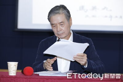 曝妻不捨開記者會三度落淚 金溥聰哽咽:但我不能不管馬英九