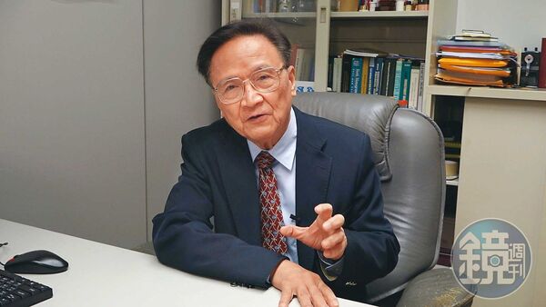 政大金融系教授殷乃平認為，營建成本大漲，導致房市陷入「價難跌、量難增」的僵局。