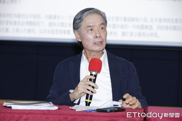 ▲▼馬英九基金會董事長馬英九委任戴遐齡執行長召開記者會，由基金會顧問廖繼斌、瀛睿律師事務所黃翊華律師、誠品會計師事務所周志誠台北所所長及前國安會秘書長金溥聰陪同，向社會大眾說明蕭旭岑、王光慈違紀案。（圖／記者湯興漢攝）