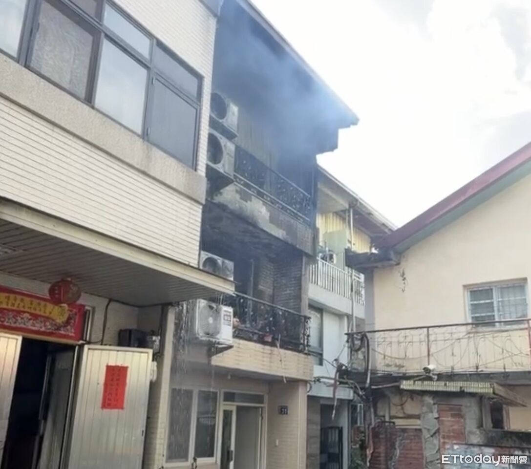 台中移工宿舍2、3樓竄火舌!鄰居聽到爆炸聲...衝出一看全是煙