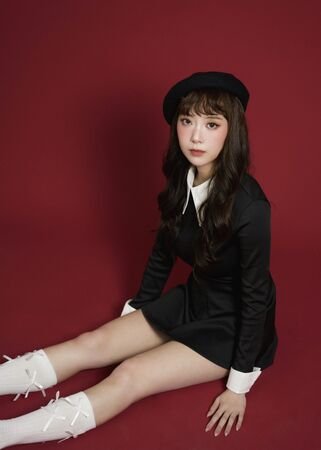 ▲▼「牙牙」林怡廷推出全新創作單曲《愛到像笨蛋一樣痛》。（圖／取自牙牙林怡廷IG）