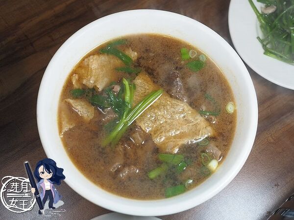 ▲▼牛饌炒飯炒麵牛肉料理。（圖／民宿女王芽月授權提供）
