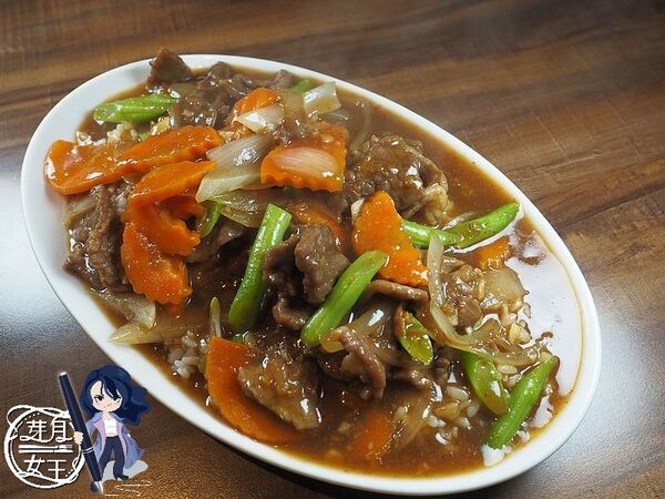 ▲▼牛饌炒飯炒麵牛肉料理。（圖／民宿女王芽月授權提供）