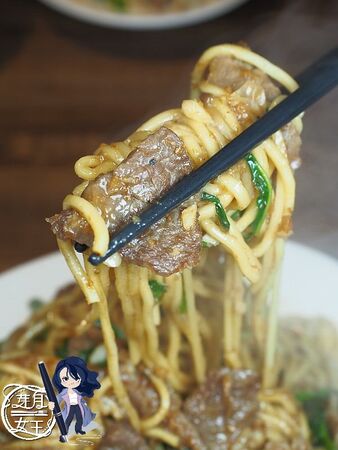 ▲▼牛饌炒飯炒麵牛肉料理。（圖／民宿女王芽月授權提供）