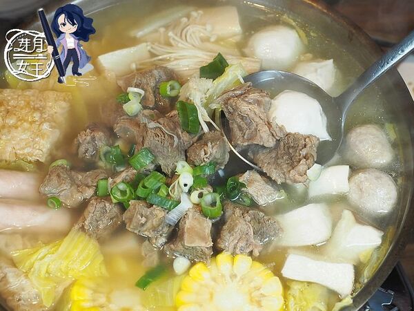 ▲▼牛饌炒飯炒麵牛肉料理。（圖／民宿女王芽月授權提供）