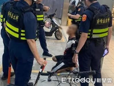 快訊/高雄雙刀男隨機砍傷1路人 逃逸3小時在岡山落網