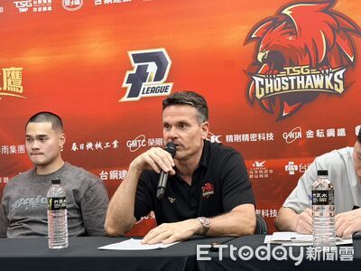 領先斷電遭勇士聽牌!獵鷹主帥批:像把勝利當禮物送人