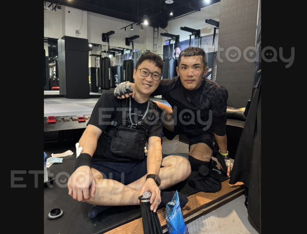 獨/慟別牙醫摯友張元瀚 「燒打雞」:噩耗比擂台受傷更心碎