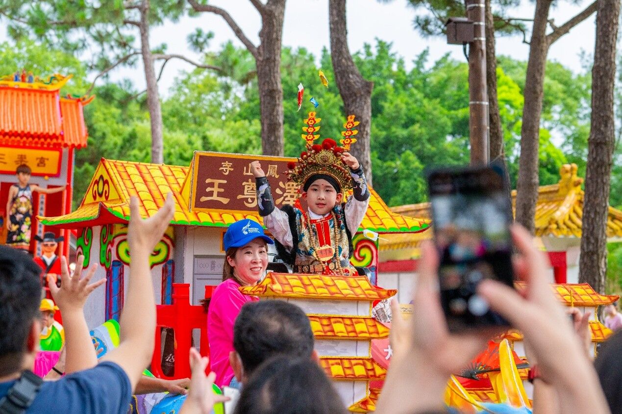 2026桃園閩南文化節,桃園活動,桃園旅遊,藝閣踩街,火舞,即將成真火舞團,明華園,國際龍獅競賽,辦桌,藝文活動（圖／桃園市政府提供）