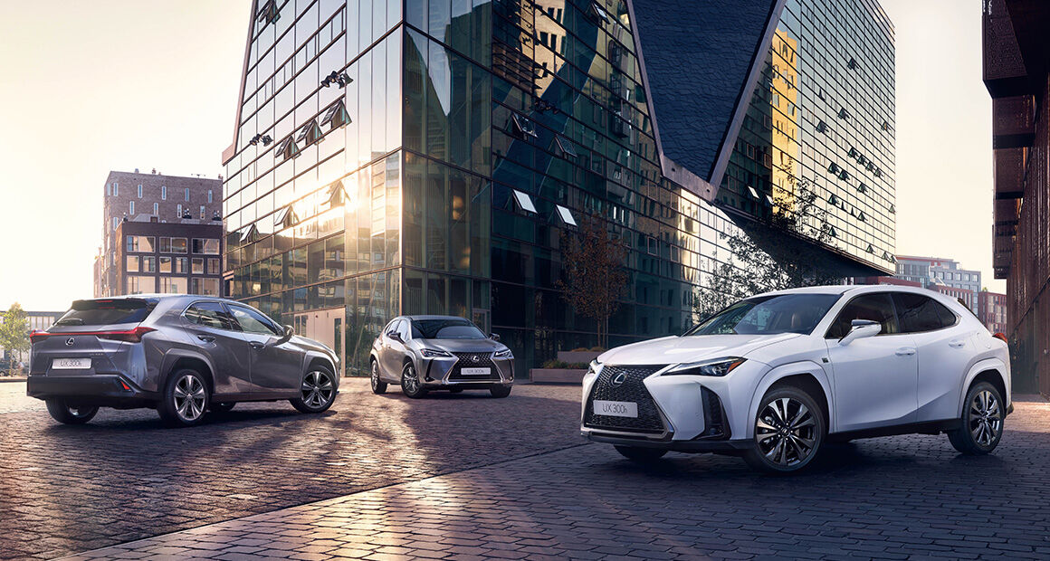 ▲LEXUS UX大改款消息流出！將複製ES成功策略，採油、電雙動力布局。此為現行款。（圖／翻攝自LEXUS）