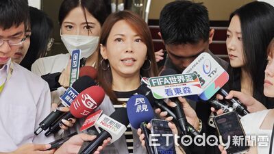 柯文哲10年前手寫情書又被翻　陳智菡批名嘴騙通告：支持民視提告