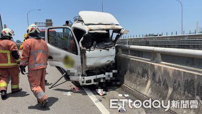 快訊／新竹離奇車禍！駕駛撞護欄噴出車外　「受困自車底」爆頭亡