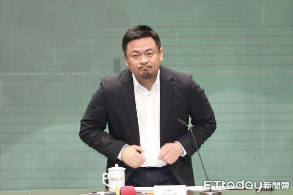 ▲▼ 行政院院會會後記者會。出席左起國發會主委葉俊顯、行政院發言人李慧芝、勞動部部長洪申翰     。（圖／記者劉耿豪攝）
