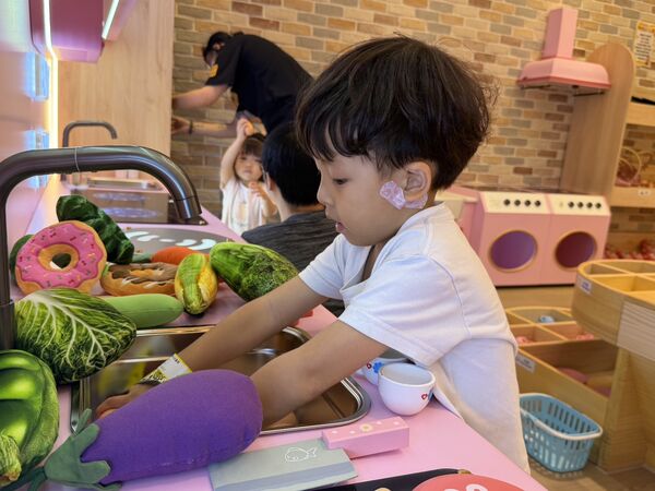 ▲暑假天氣炎熱，宏匯廣場150坪室內「享樂園」開幕，搶兒童商機。（圖／業者提供）