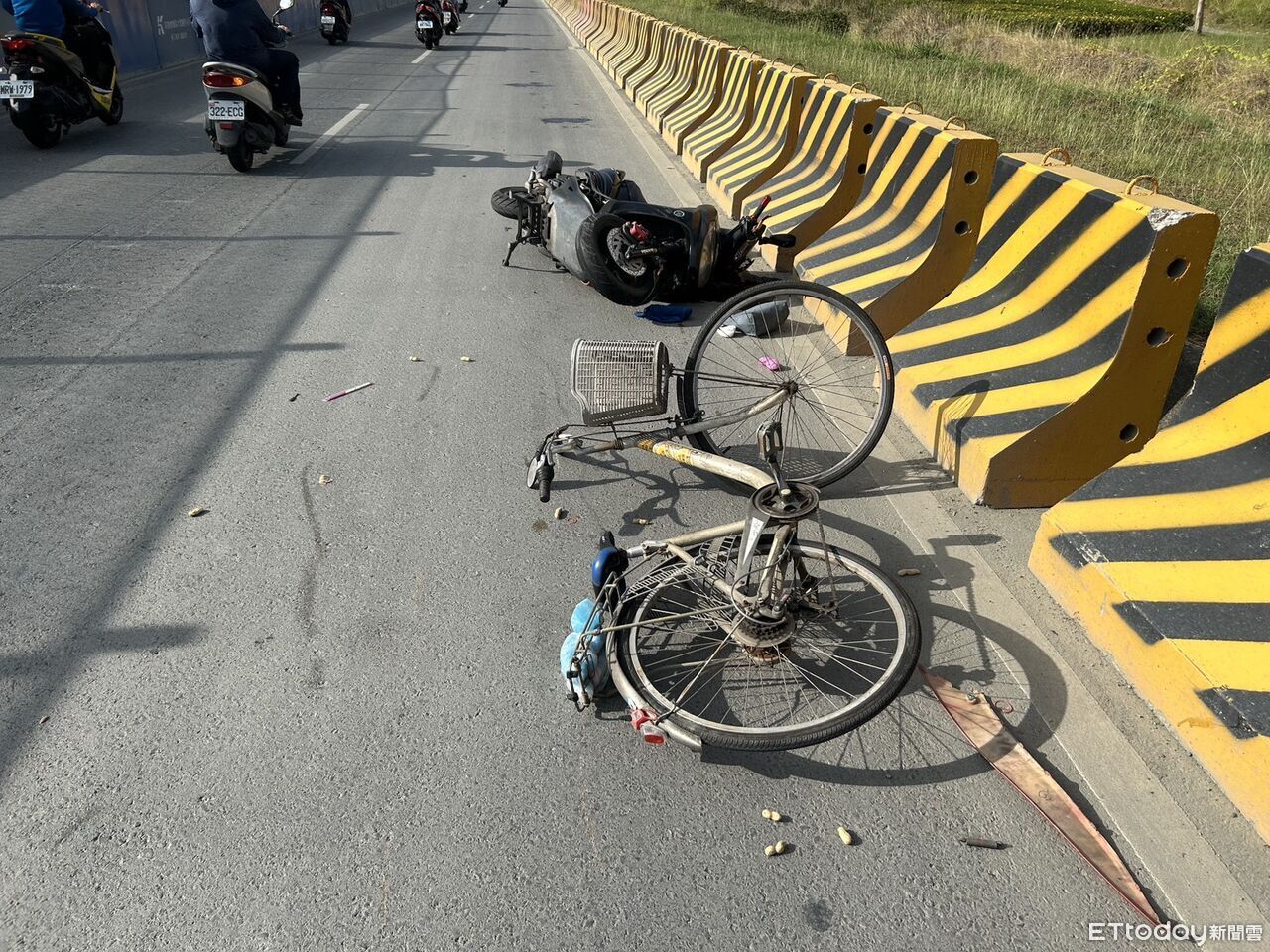 快訊/差1分鐘就到公司!高雄婦上班路遭追撞 送醫不治身亡