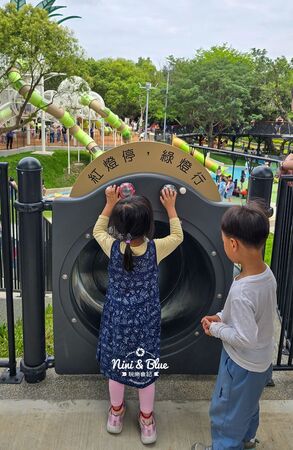 ▲▼清水鰲峰山公園谷溜遊戲場。（圖／記者NiniandBlue玩樂食記授權提供）