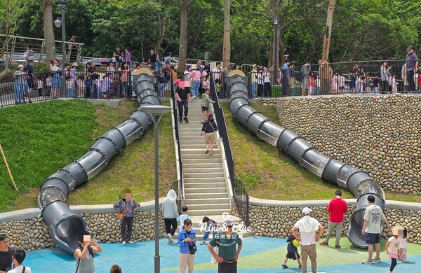 ▲▼清水鰲峰山公園谷溜遊戲場。（圖／記者NiniandBlue玩樂食記授權提供）