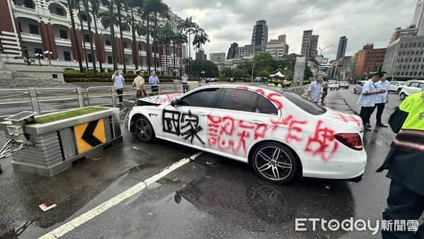 快訊/51歲男全身著火亡!生前曾衝AIT抗議...還開賓士撞總統府