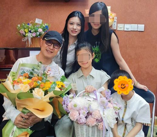 ▲▼章子怡離婚3年首同場汪峰!後台照「4孩子到齊」。(圖/翻攝自微博/汪峰)
