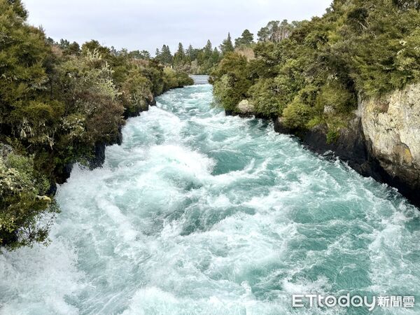 ▲陶波胡卡瀑布（Huka Falls）,紐西蘭北島,紐西蘭北島景點,胡卡瀑布。（圖／記者彭懷玉攝）