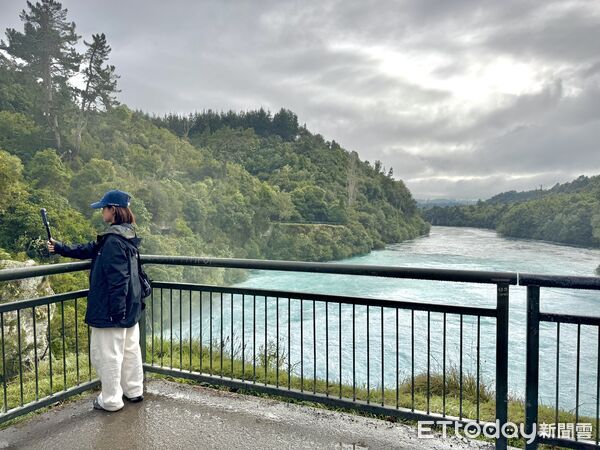 ▲陶波胡卡瀑布（Huka Falls）,紐西蘭北島,紐西蘭北島景點,胡卡瀑布。（圖／記者彭懷玉攝）