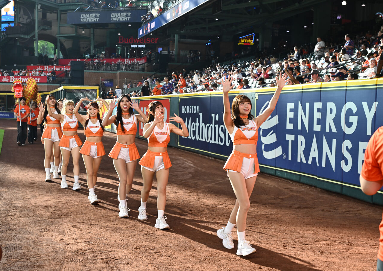 鄧愷威登板遇上UniGirls助陣！〈統一尚勇〉響徹大聯盟